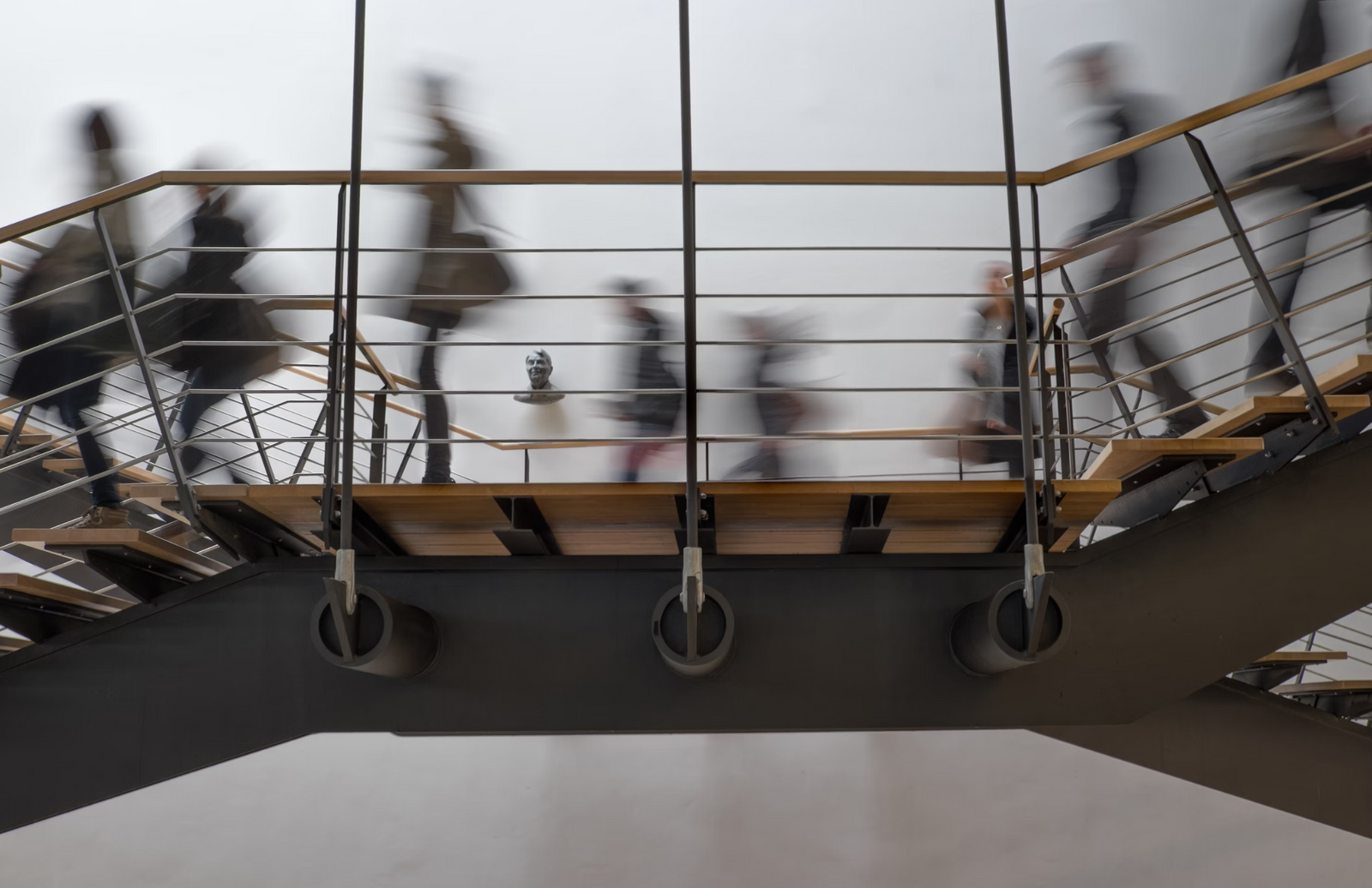 COLLEGE ADMISSIONS IN THE AI ERA: WHY YOUR WRITING MUST STAND OUT